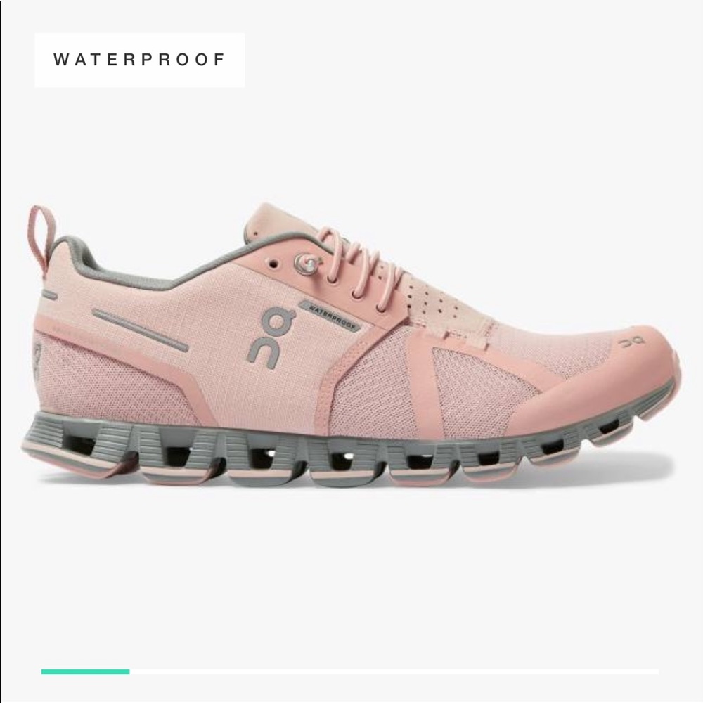 ✨WOMEN’S ON WATERPROOF RUNNING SNEAKS✨